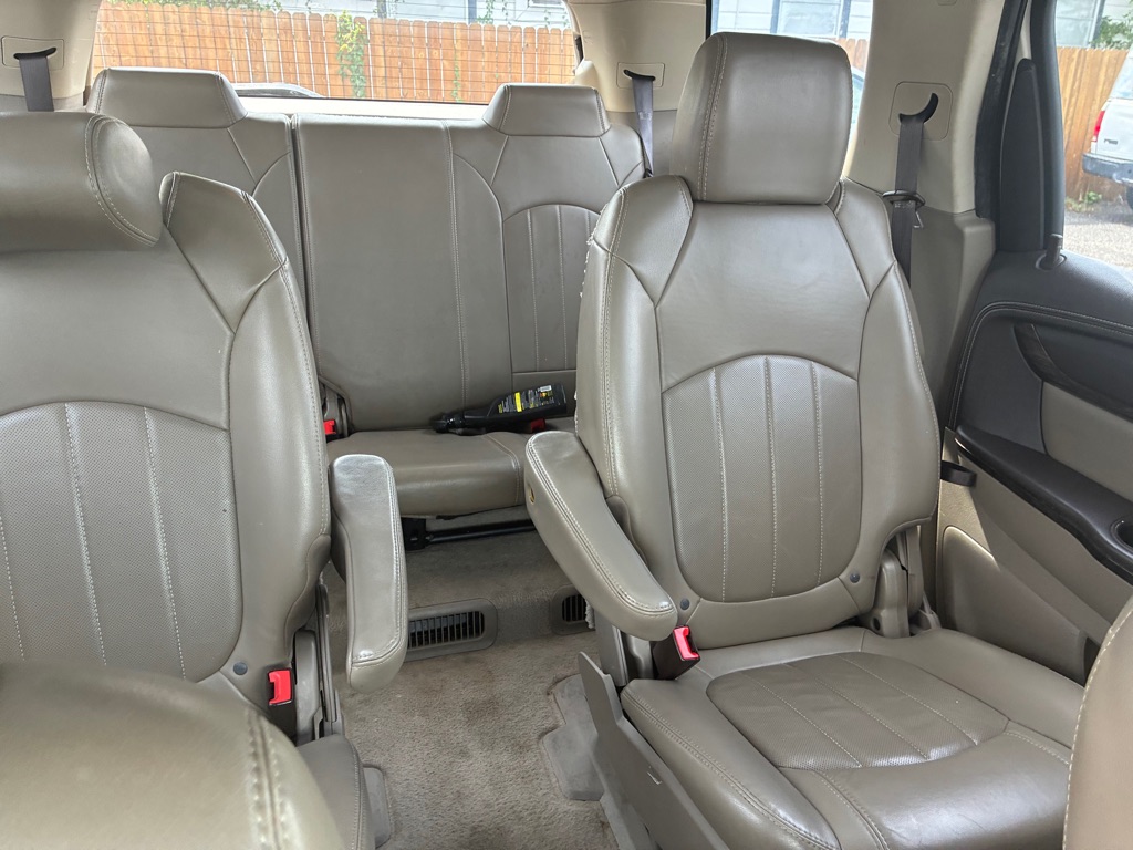 Photo 30 of this GMC ACADIA