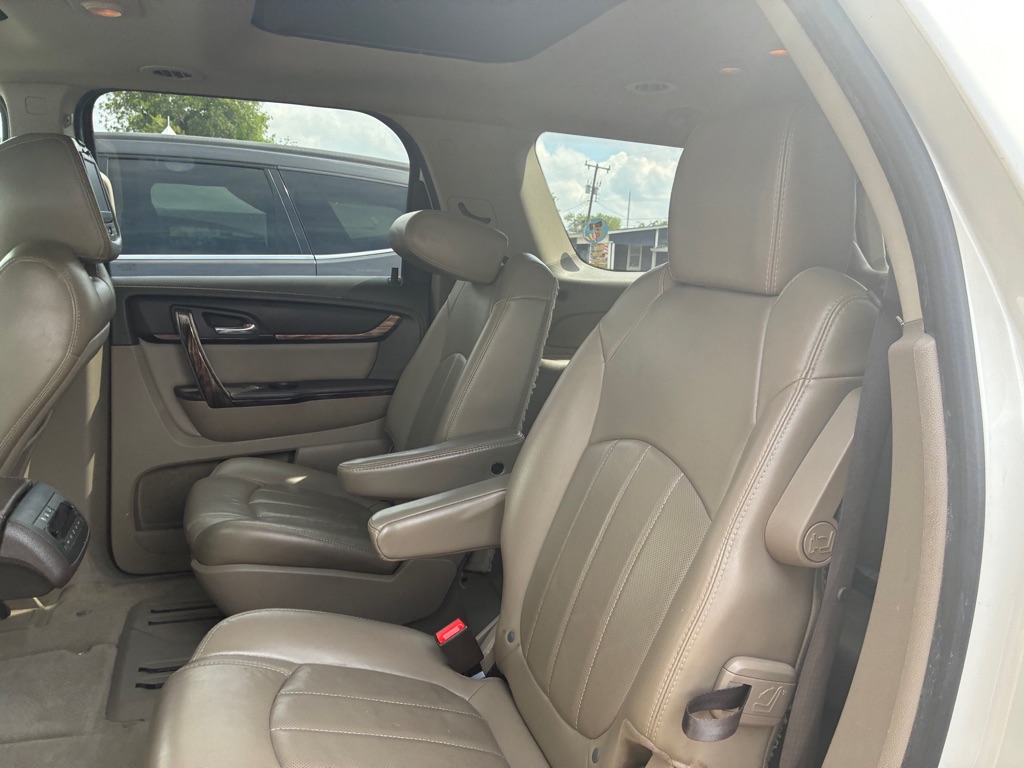 Photo 34 of this GMC ACADIA