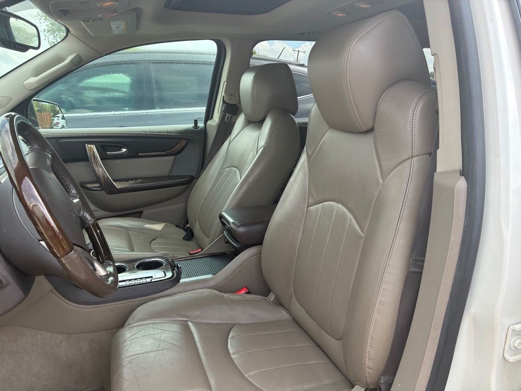 Photo 31 of this GMC ACADIA