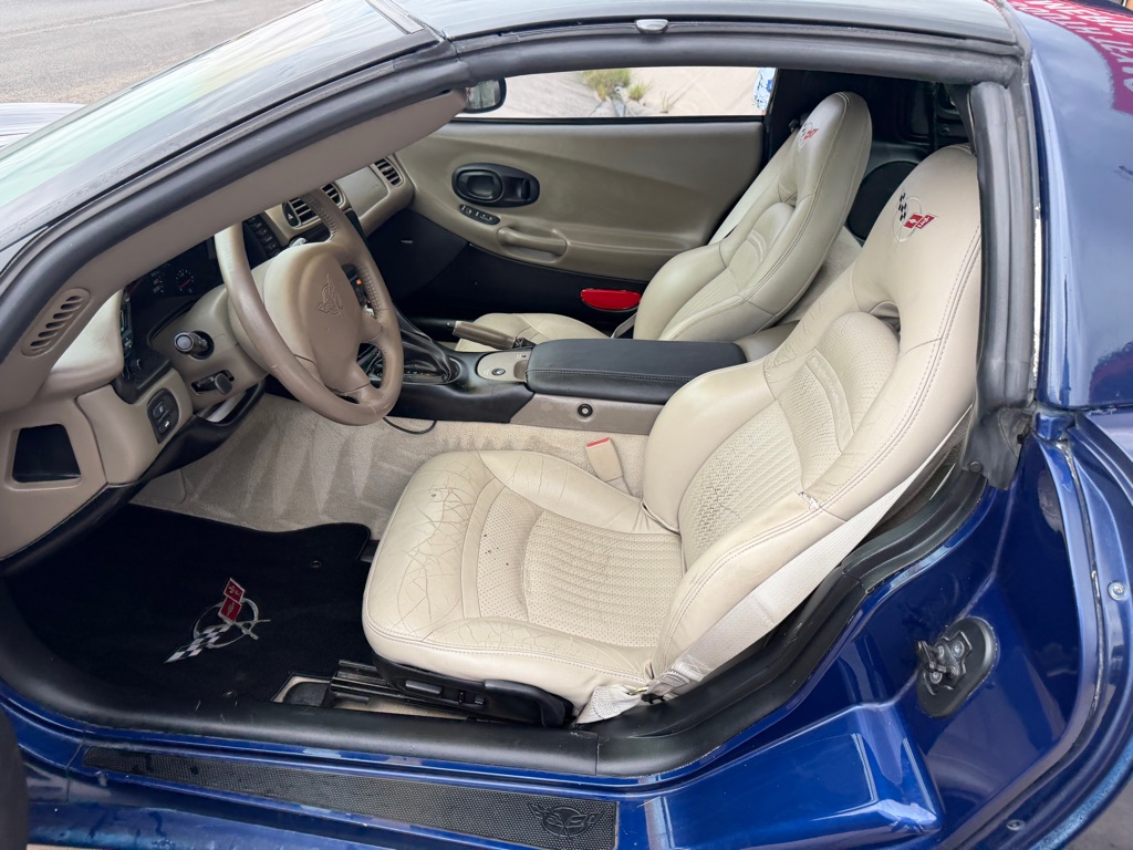 Photo 108 of this CHEVROLET CORVETTE