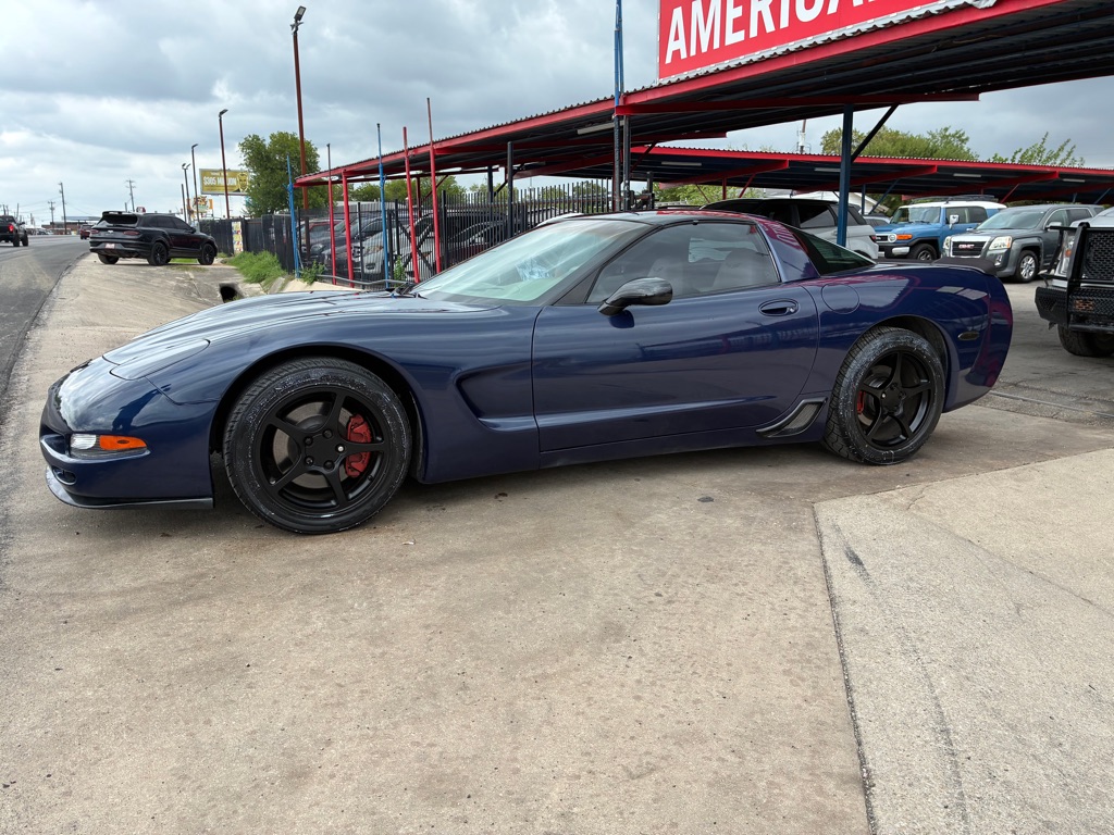 Photo 13 of this CHEVROLET CORVETTE
