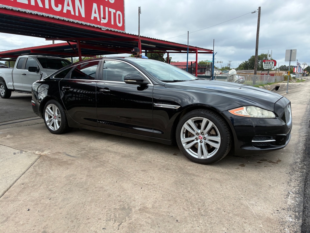 Photo 20 of this JAGUAR XJ