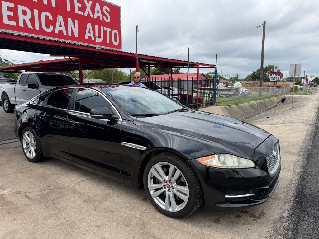 Photo 12 of this JAGUAR XJ