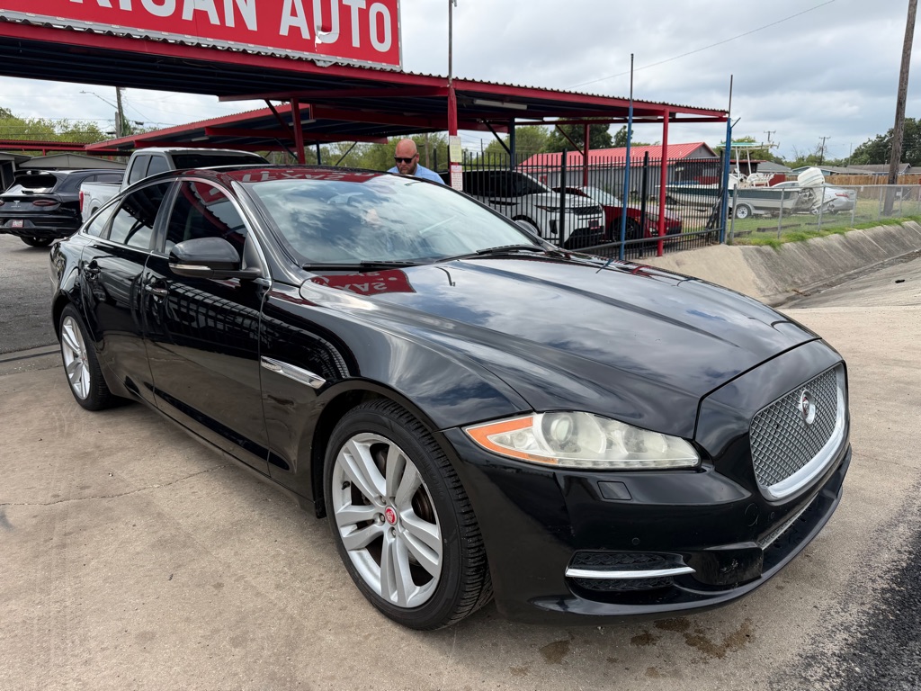 Photo 71 of this JAGUAR XJ