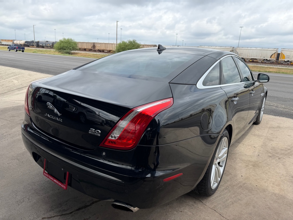 Photo 64 of this JAGUAR XJ