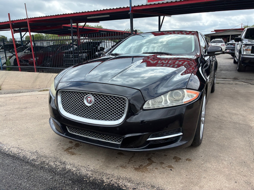 Photo 26 of this JAGUAR XJ