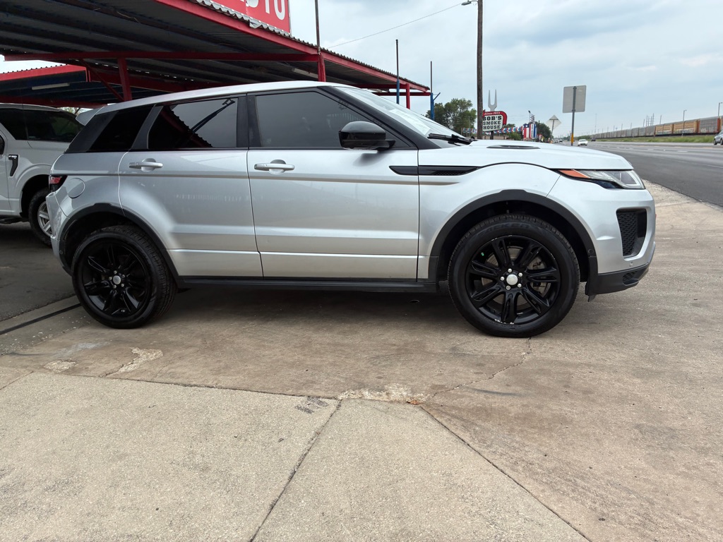 Photo 36 of this LAND ROVER RANGE ROVER EVO