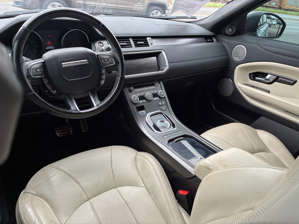 Photo 47 of this LAND ROVER RANGE ROVER EVO
