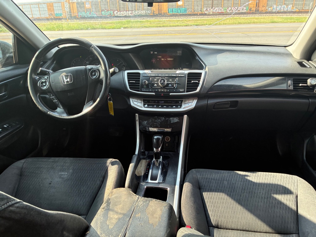 Photo 25 of this HONDA ACCORD