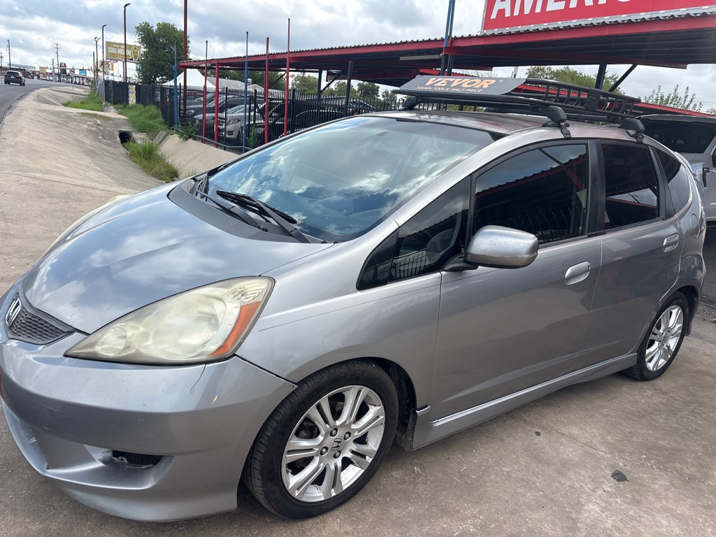 Photo 2 of this HONDA FIT