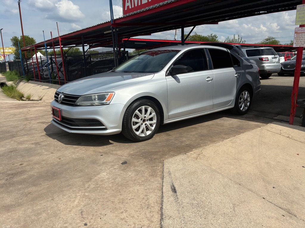 Photo 46 of this VOLKSWAGEN JETTA