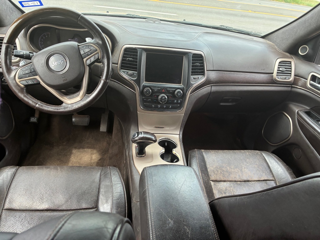 Photo 24 of this JEEP GRAND CHEROKEE