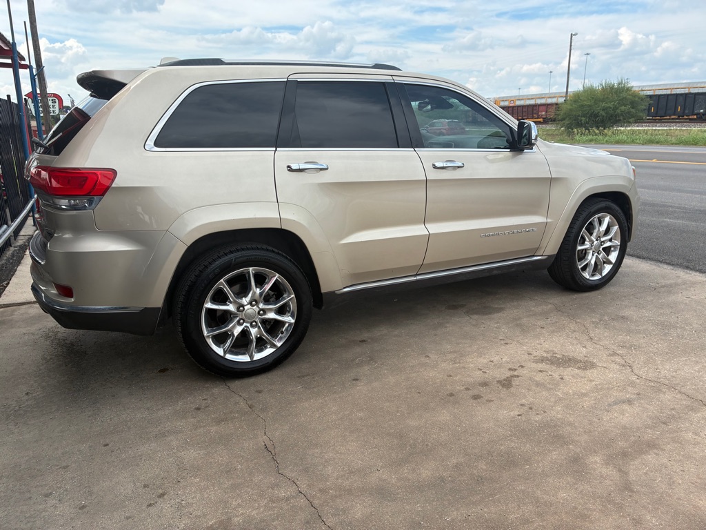Photo 19 of this JEEP GRAND CHEROKEE