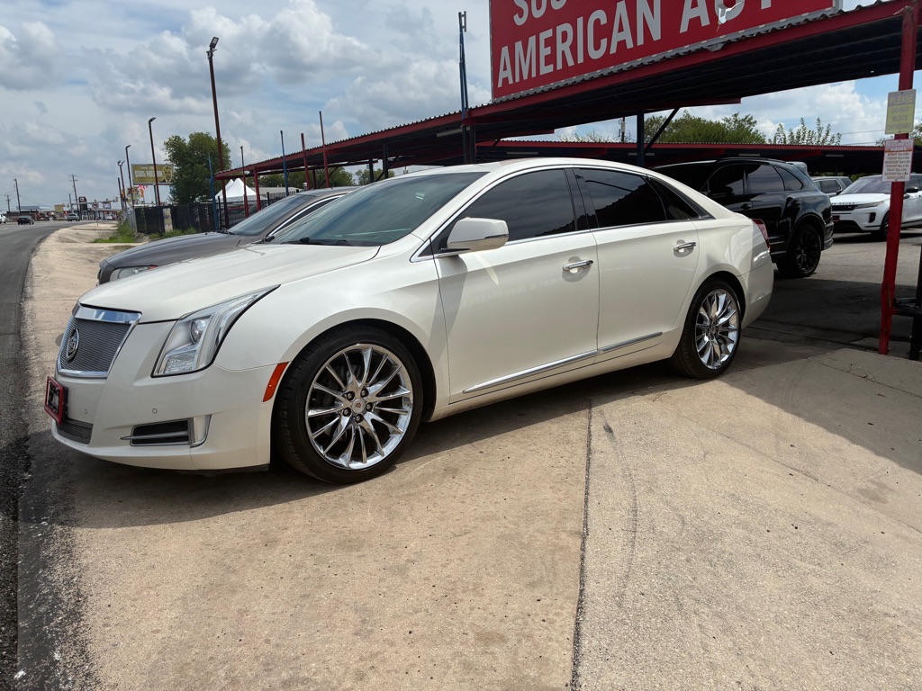 Photo 19 of this CADILLAC XTS