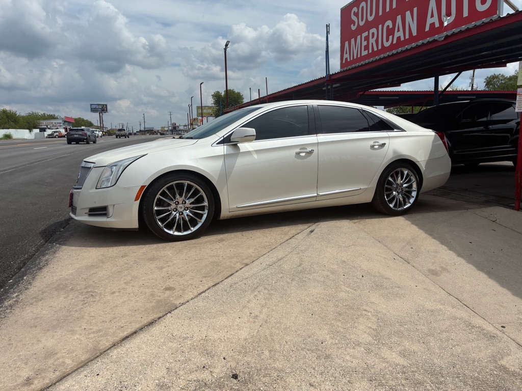 Photo 15 of this CADILLAC XTS