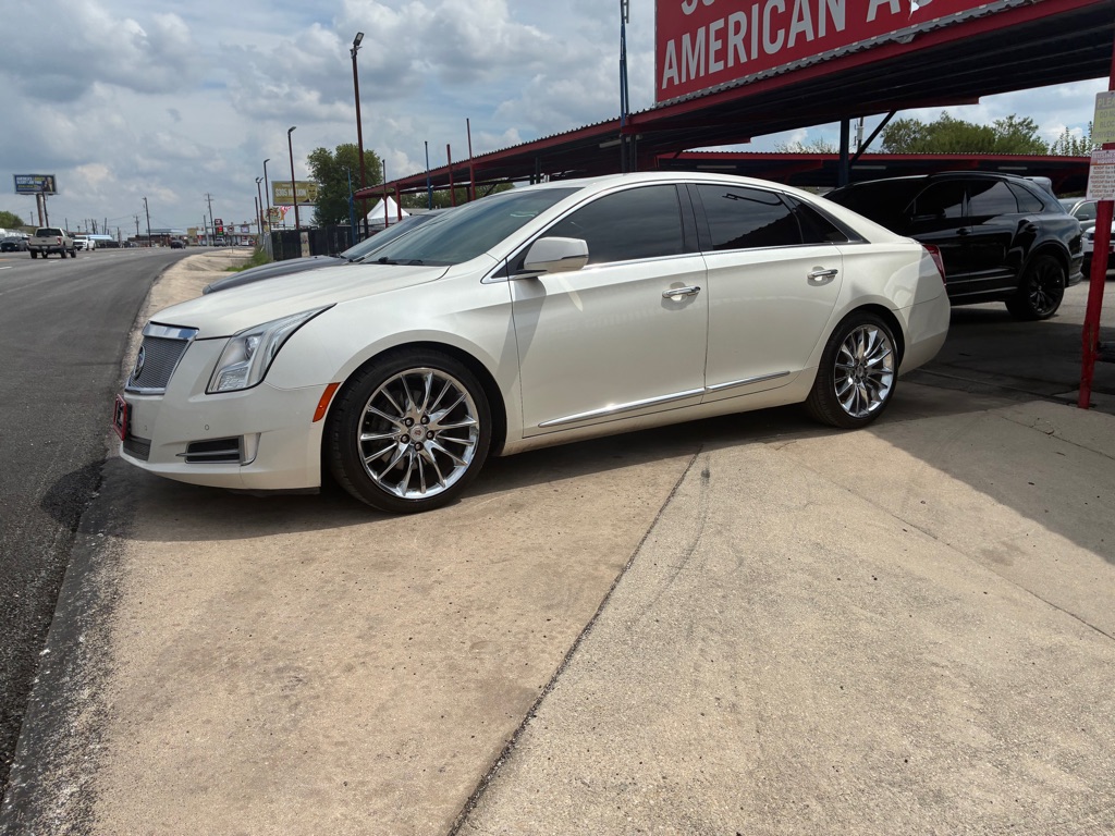 Photo 17 of this CADILLAC XTS