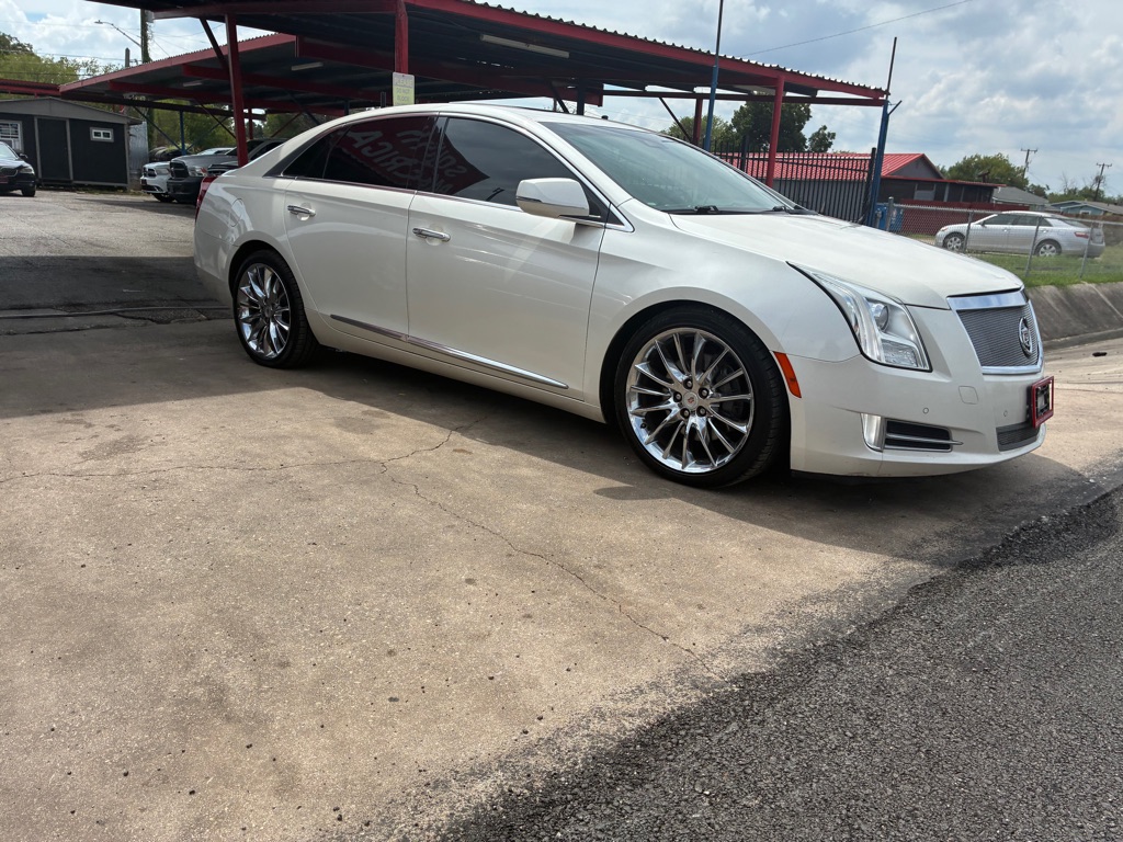 Photo 4 of this CADILLAC XTS
