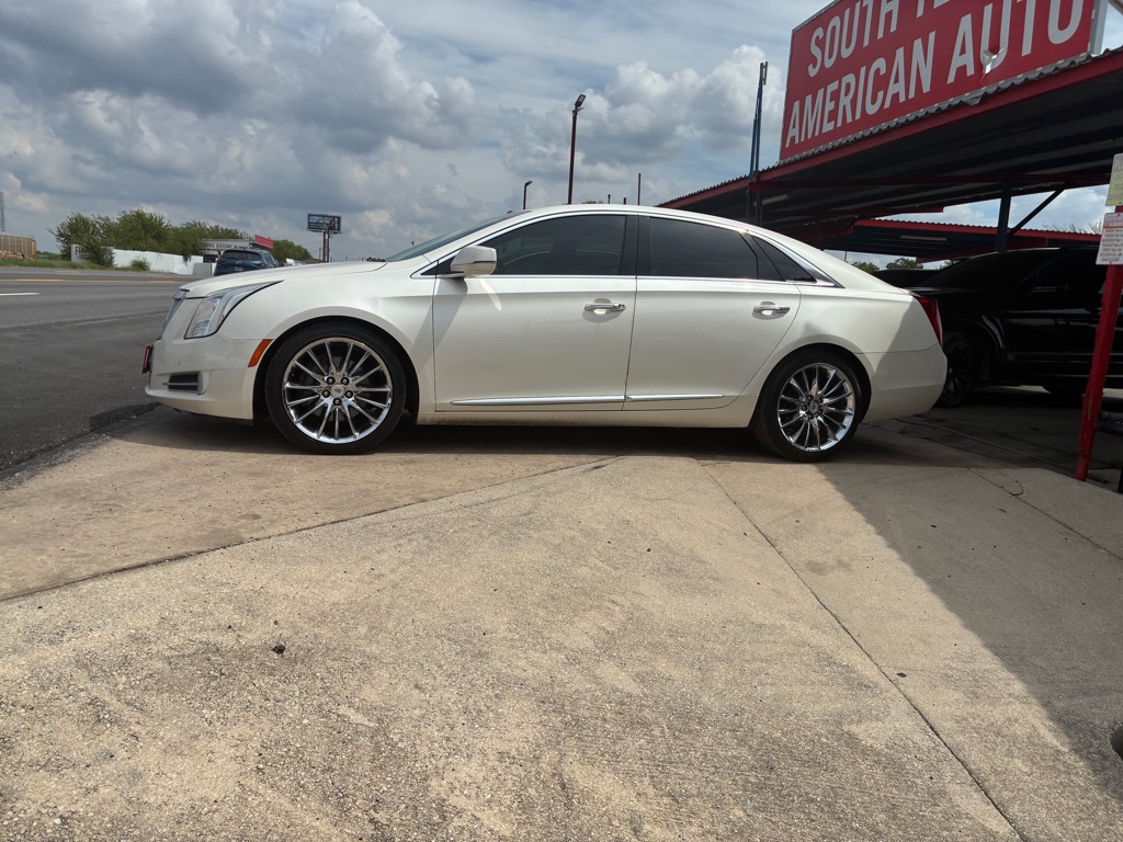Photo 20 of this CADILLAC XTS