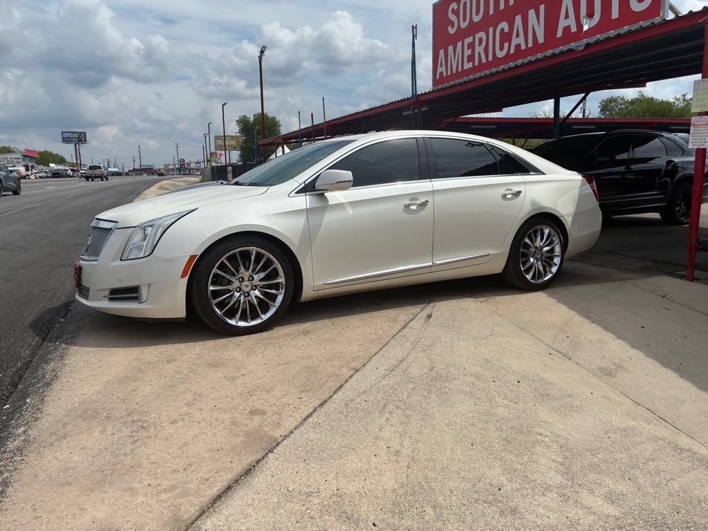 Photo 18 of this CADILLAC XTS
