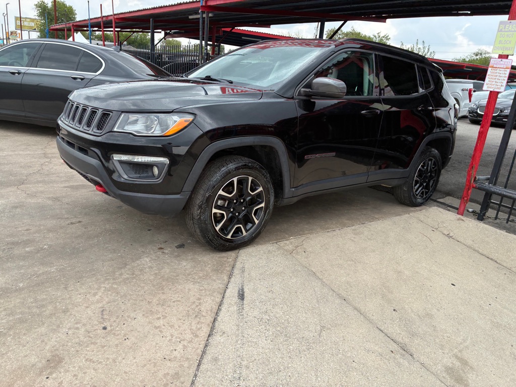 Photo 5 of this JEEP COMPASS