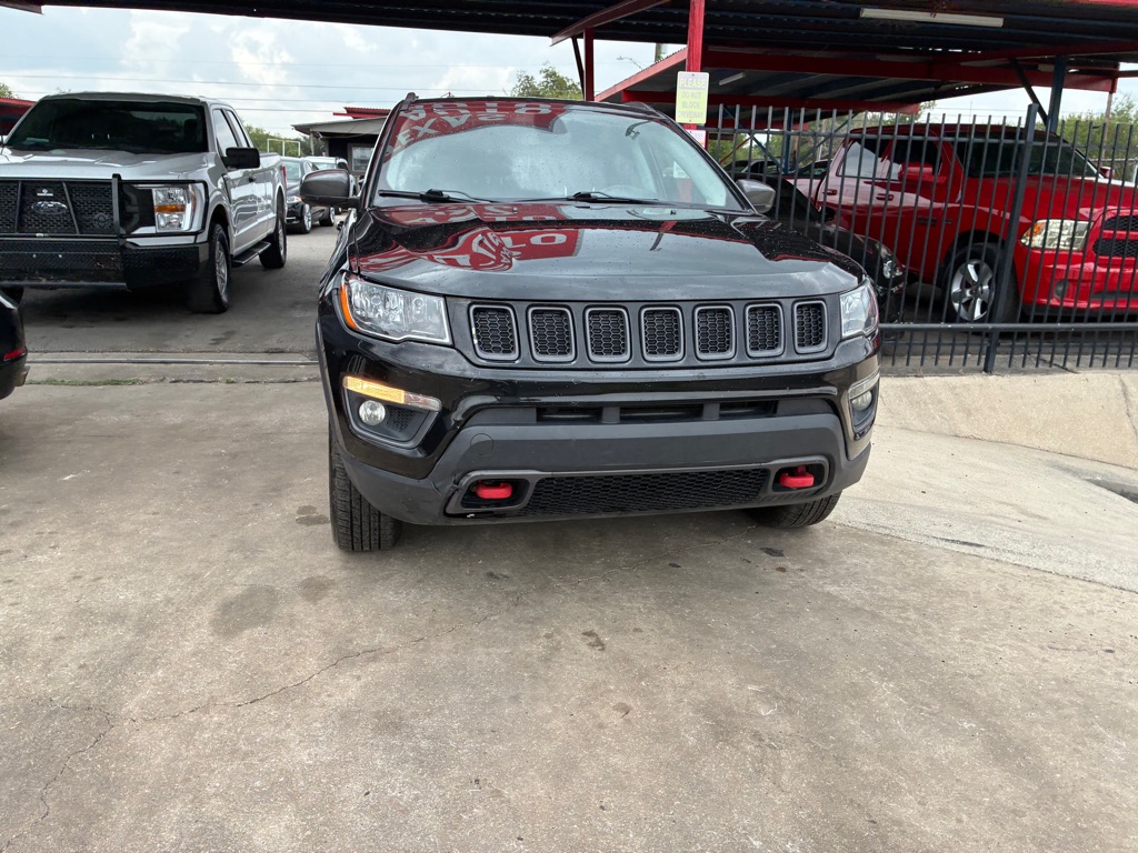 Photo 8 of this JEEP COMPASS