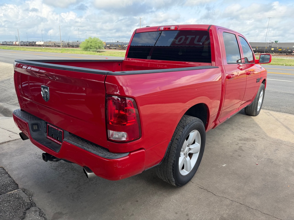 Photo 5 of this RAM 1500