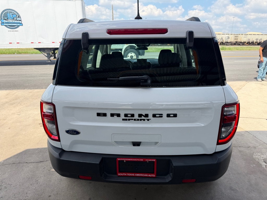 Photo 12 of this FORD BRONCO SPORT