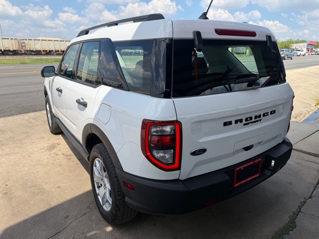 Photo 14 of this FORD BRONCO SPORT