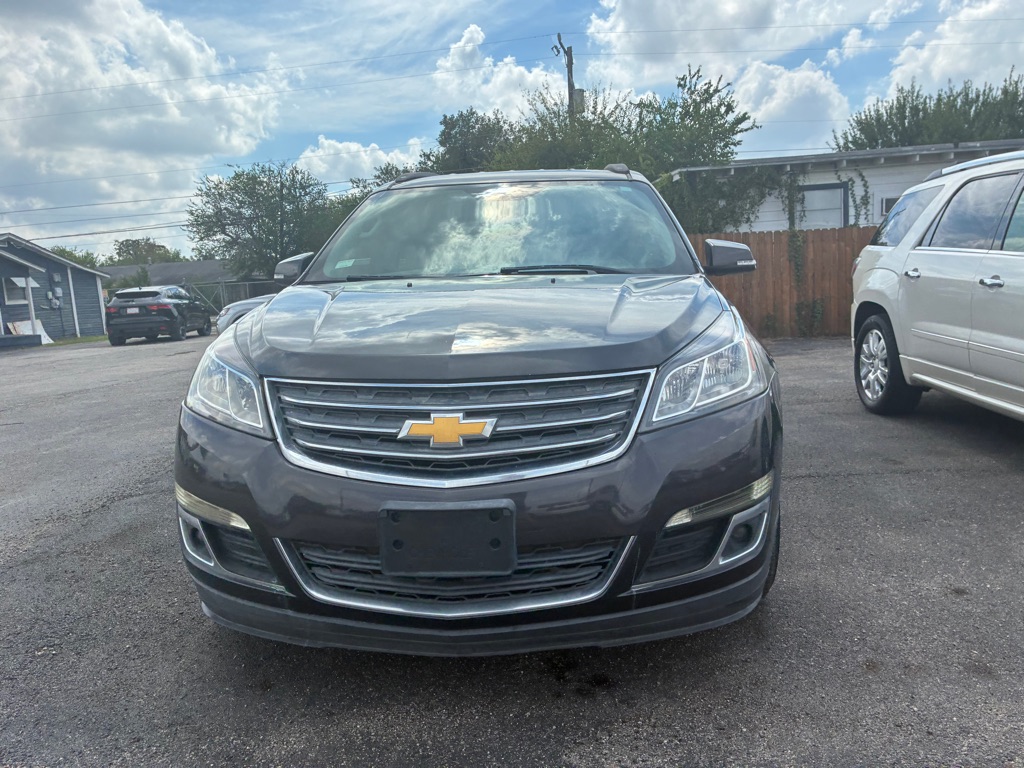 Photo 6 of this CHEVROLET TRAVERSE