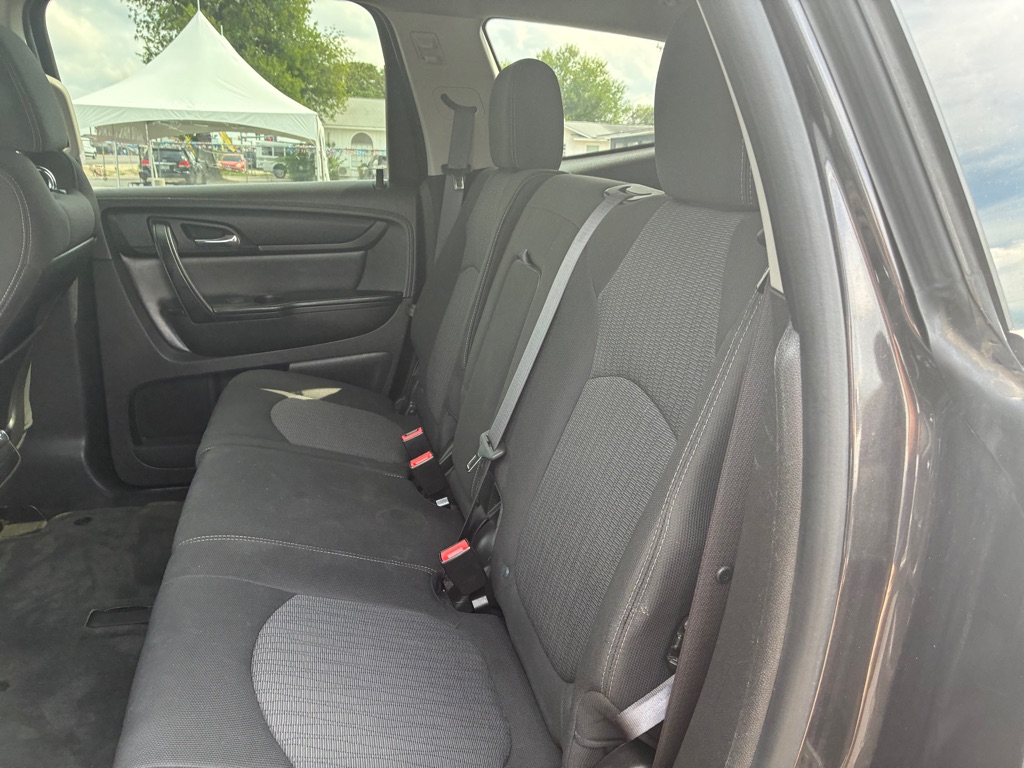 Photo 24 of this CHEVROLET TRAVERSE