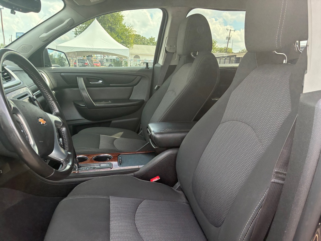 Photo 29 of this CHEVROLET TRAVERSE