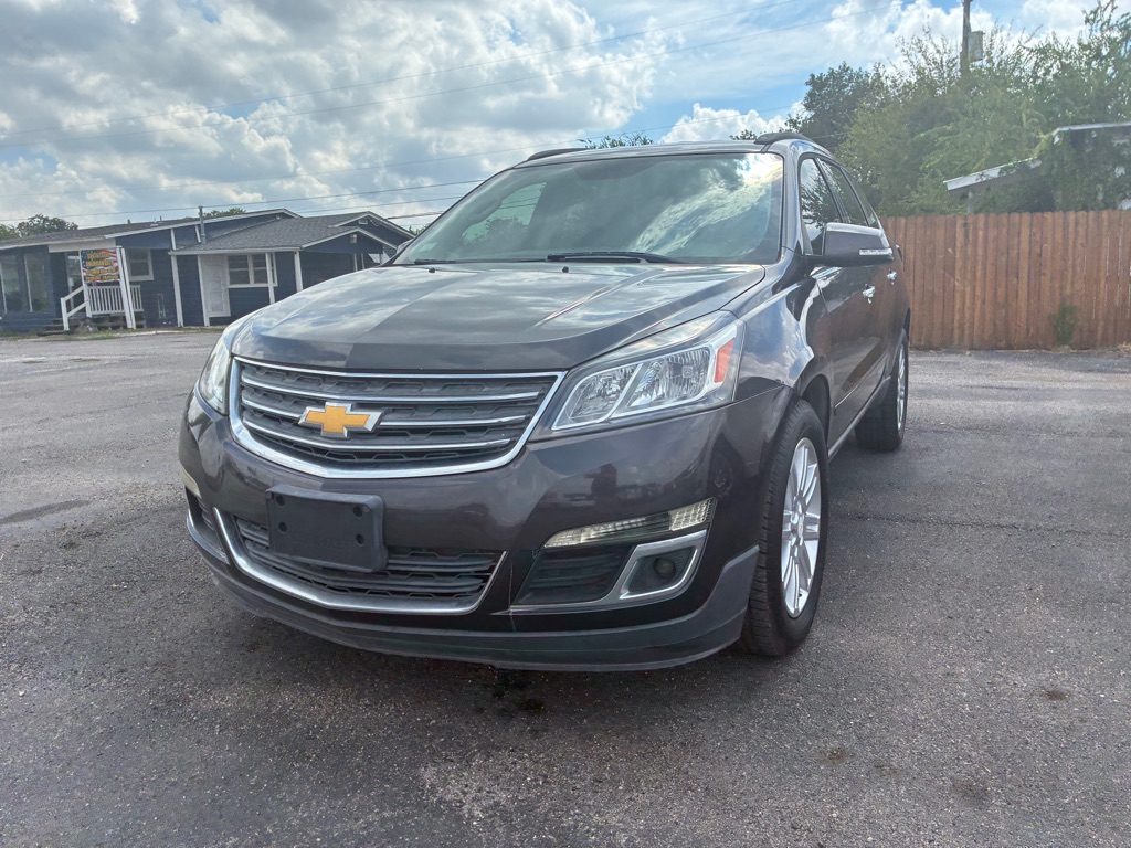 Photo 4 of this CHEVROLET TRAVERSE