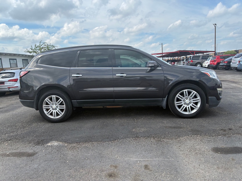 Photo 12 of this CHEVROLET TRAVERSE