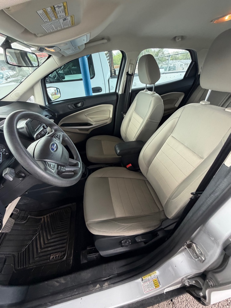 Photo 29 of this FORD ECOSPORT