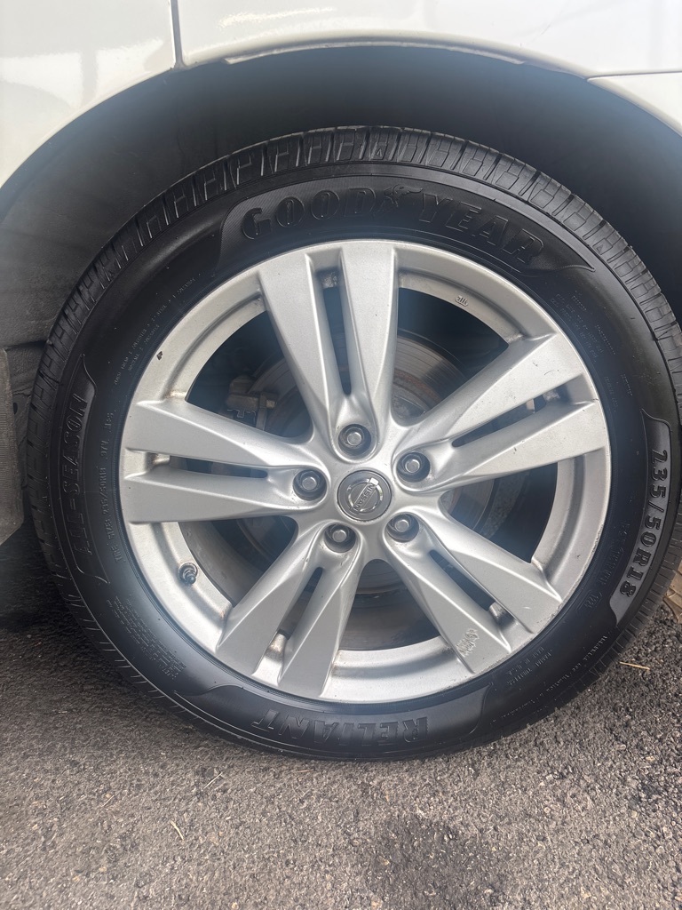 Photo 11 of this NISSAN QUEST