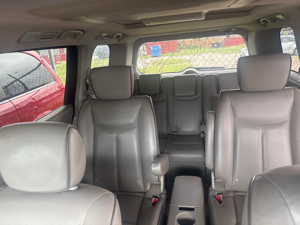 Photo 7 of this NISSAN QUEST