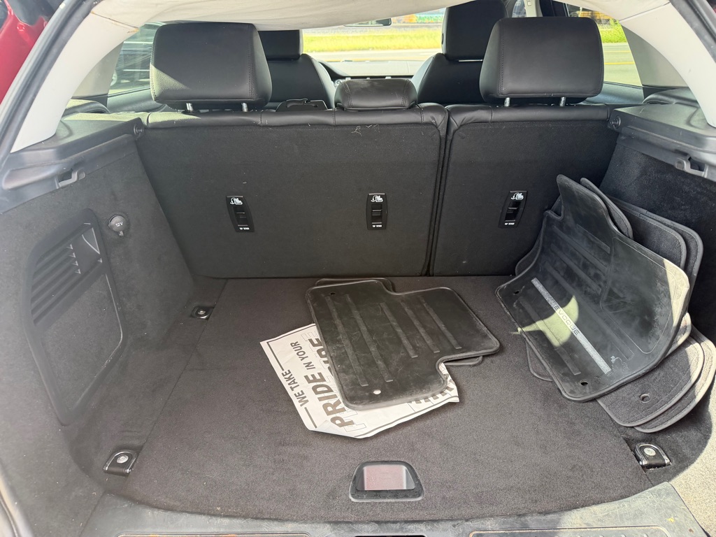 Photo 26 of this LAND ROVER RANGE ROVER EVO