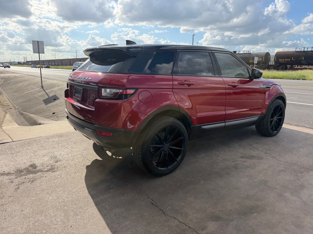 Photo 18 of this LAND ROVER RANGE ROVER EVO