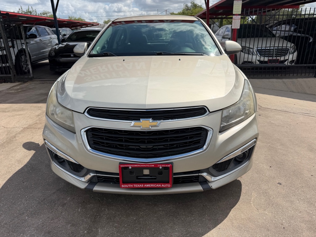 Photo 2 of this CHEVROLET CRUZE