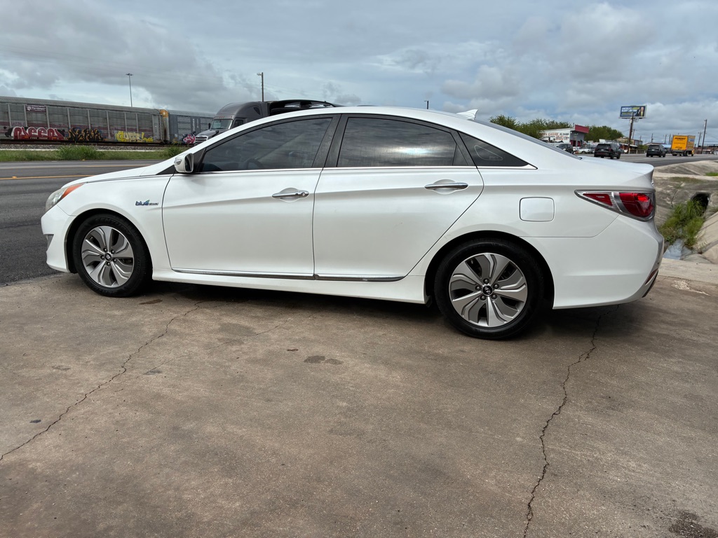 Photo 7 of this HYUNDAI SONATA