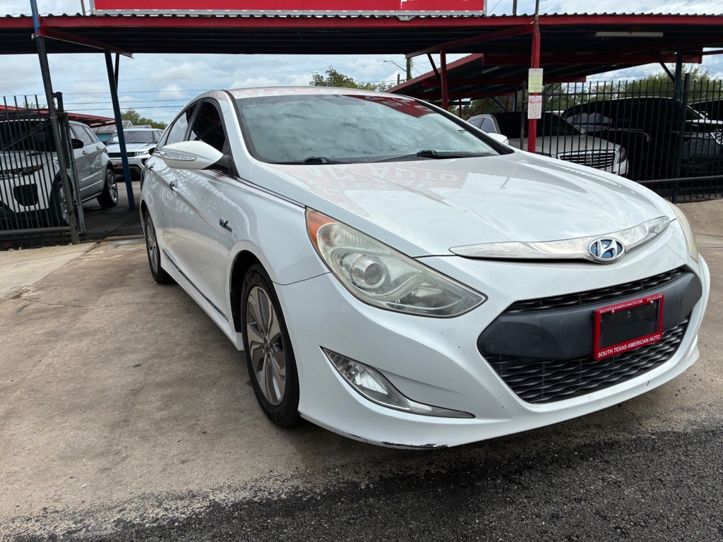 Photo 3 of this HYUNDAI SONATA