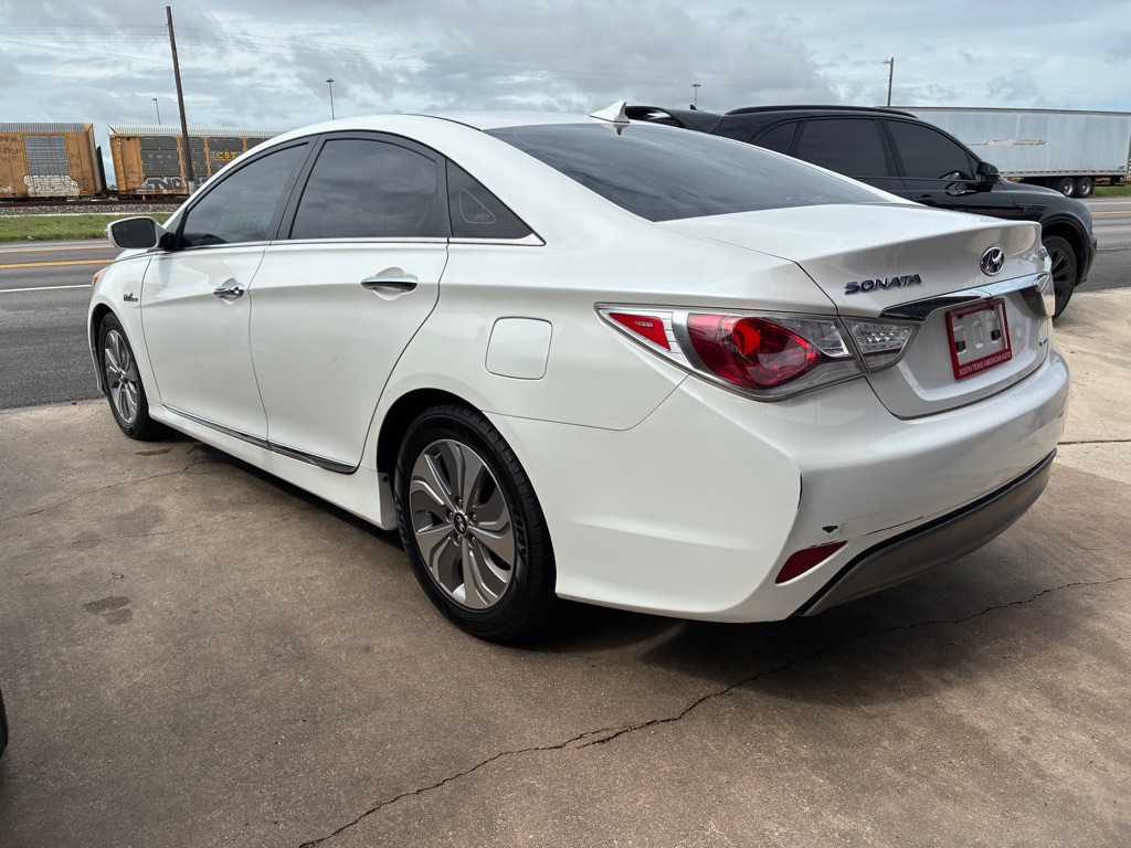 Photo 26 of this HYUNDAI SONATA