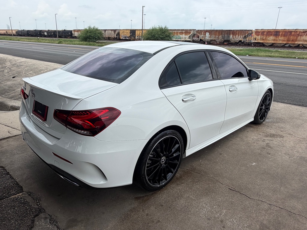 Photo 10 of this MERCEDES-BENZ A