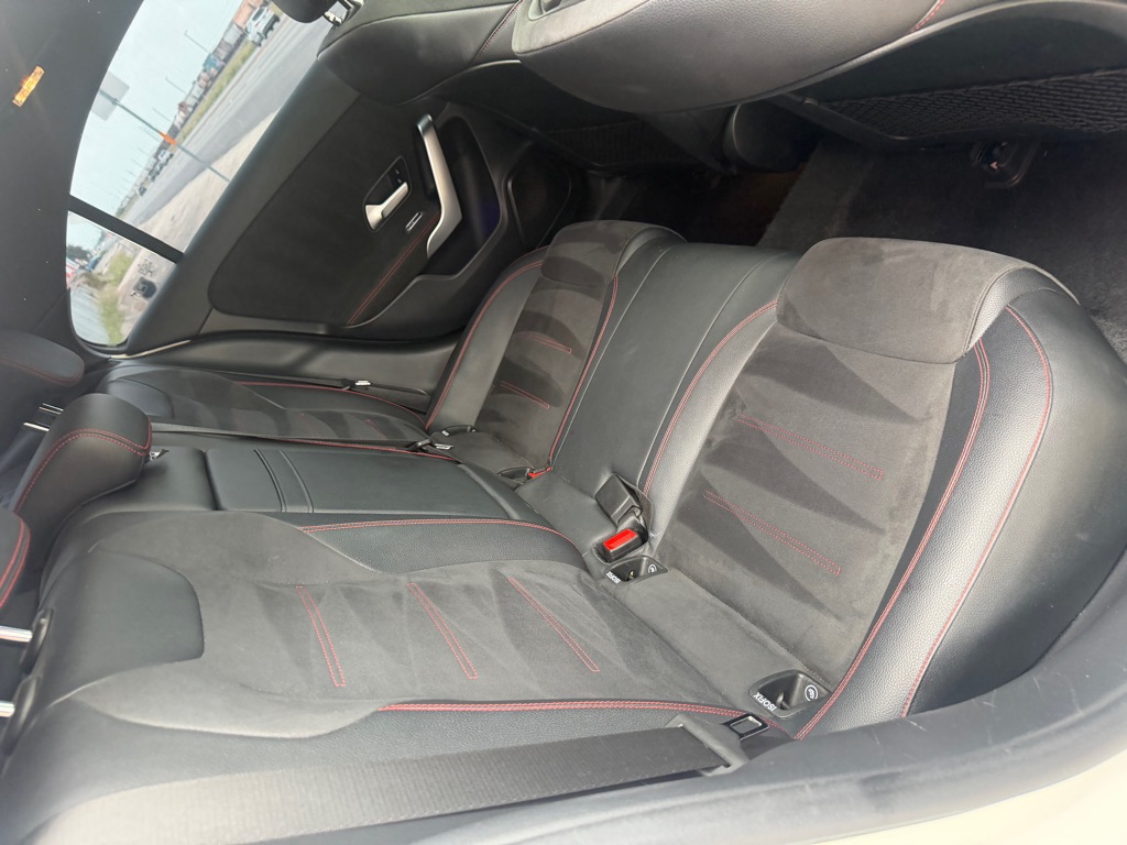 Photo 25 of this MERCEDES-BENZ A
