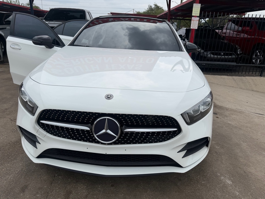 Photo 40 of this MERCEDES-BENZ A
