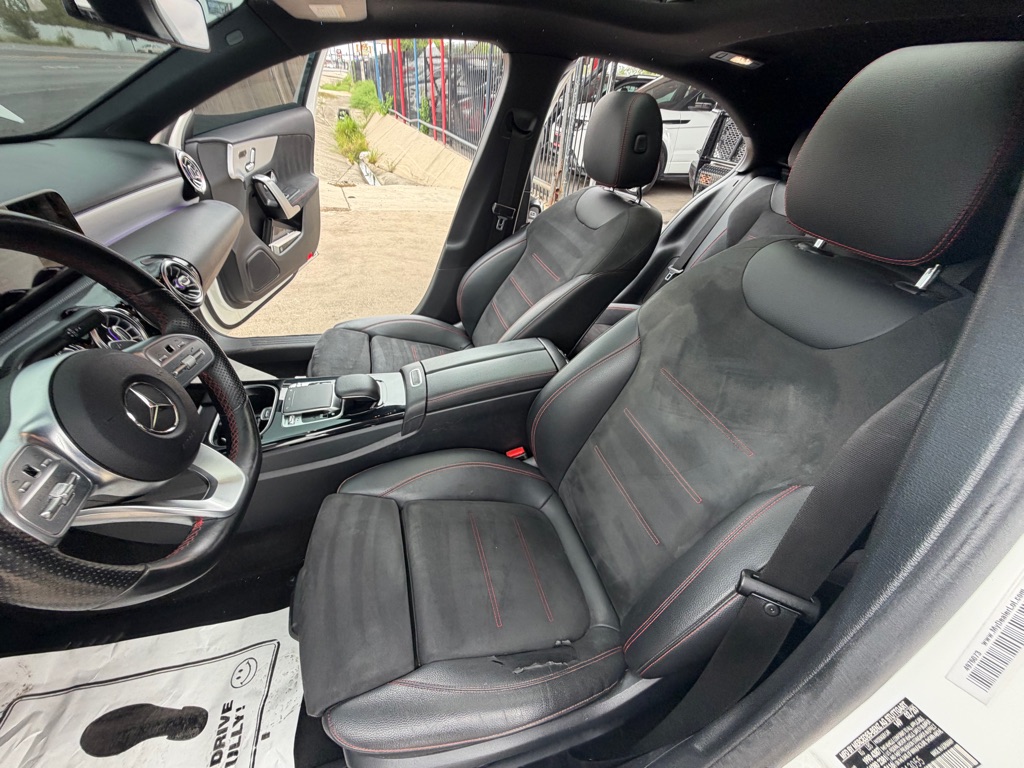 Photo 46 of this MERCEDES-BENZ A