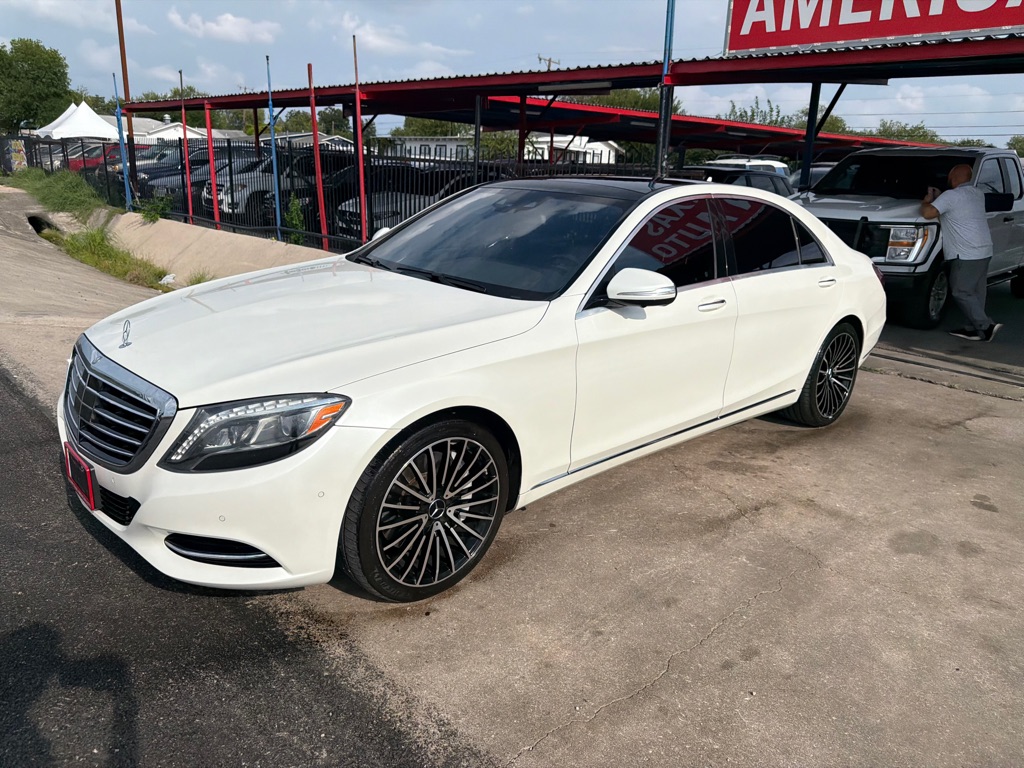 Photo 4 of this MERCEDES-BENZ S-CLASS