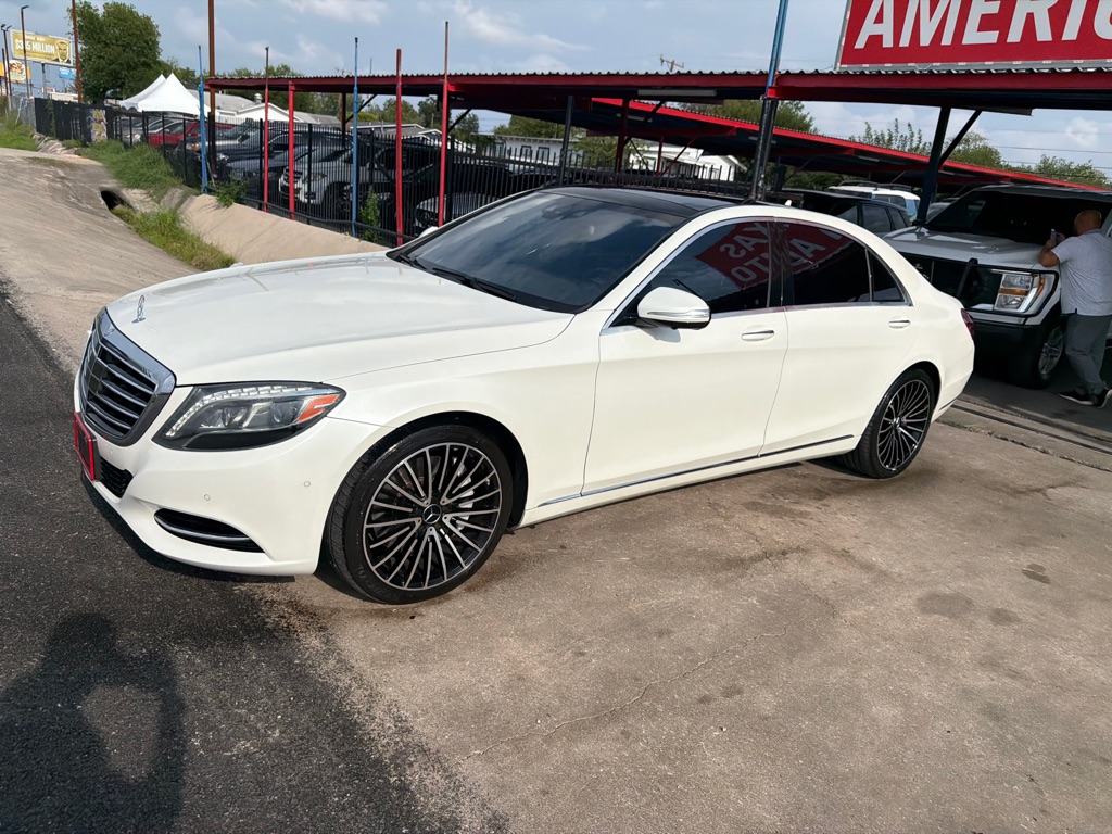 Photo 5 of this MERCEDES-BENZ S-CLASS