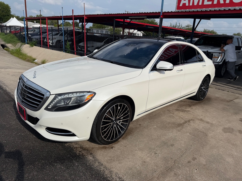 Photo 3 of this MERCEDES-BENZ S-CLASS
