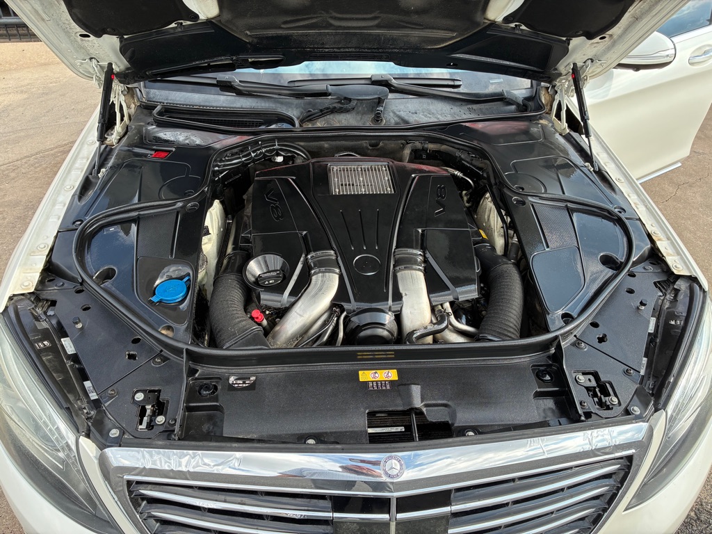 Photo 57 of this MERCEDES-BENZ S-CLASS